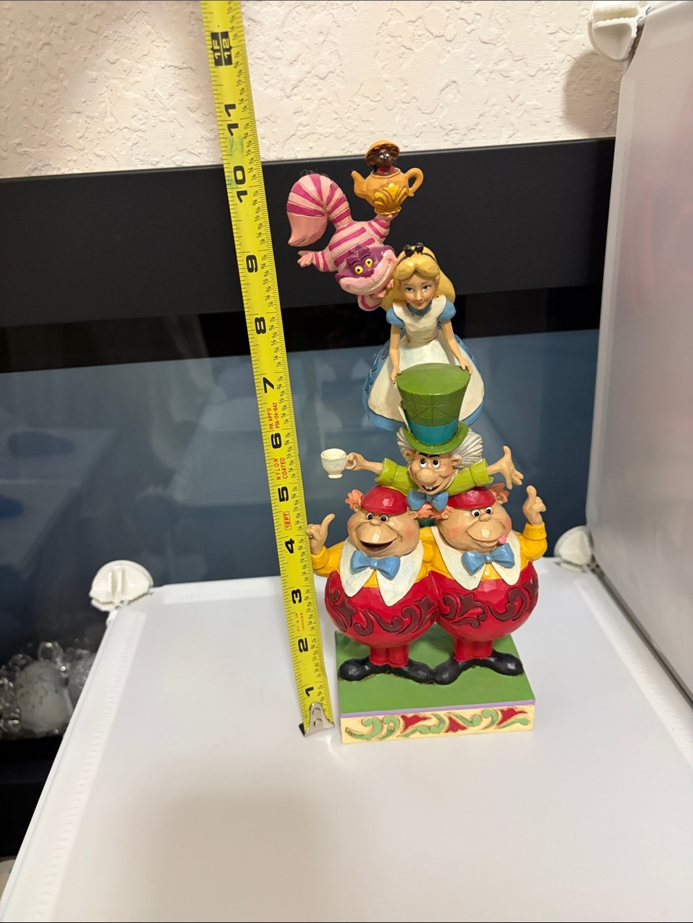 Jim Shore/Disney/Enesco Alice in Wonderland βWeβre All Mad Hereβ Figurine - Picture 2 of 8